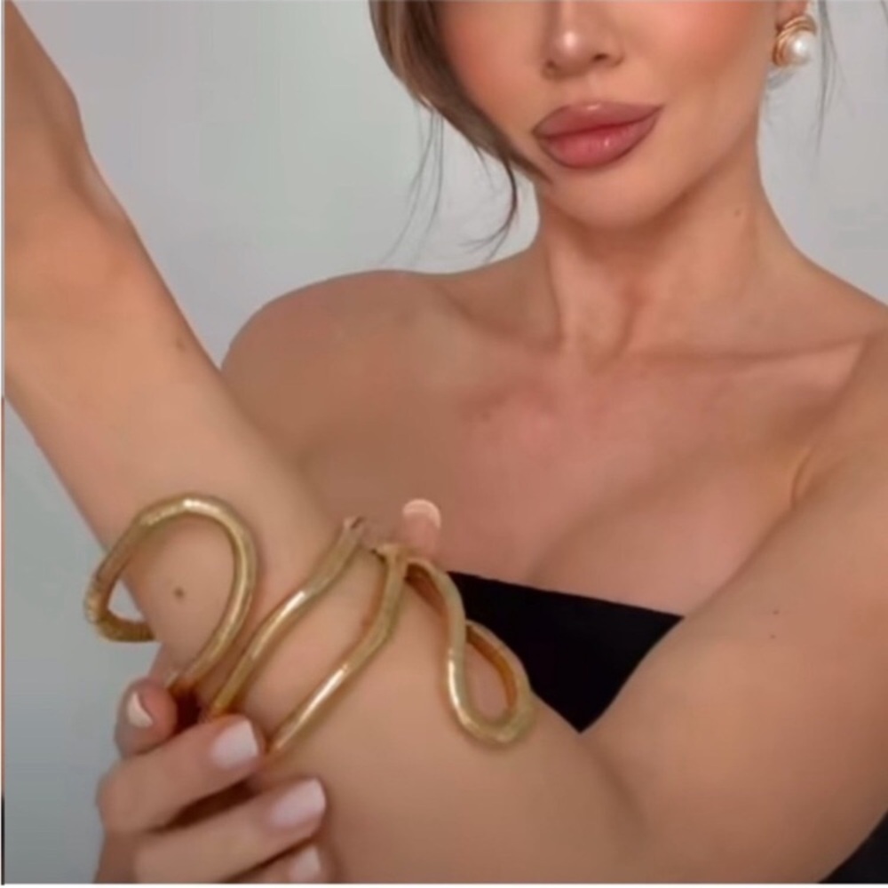 New 24k Gold Plated Bendable Gold Necklace - Picture 7 of 9